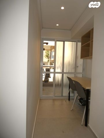 יחידת דיור, בעלי התוספות 5, אלעד, אלעד