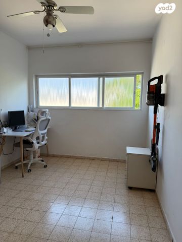 דירה, אליעזר הופיין 25, מרכז, קרית עבודה, חולון