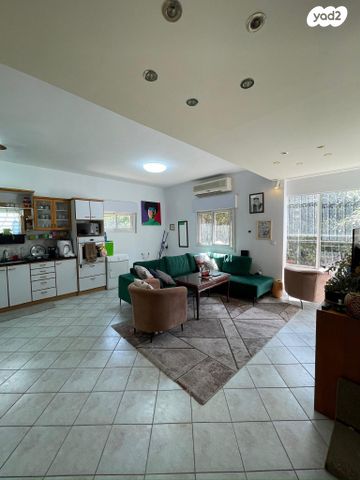 דירה, שדרות הציונות 48, עבאס, חיפה