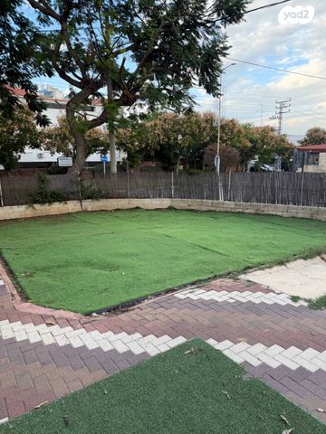 בית פרטי/ קוטג', אז"ר 2, מעוז, כפר סבא