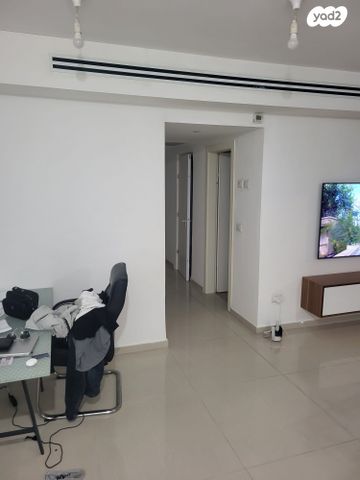 דירה, יהודה לייב פינסקר 99, קרול, פתח תקווה