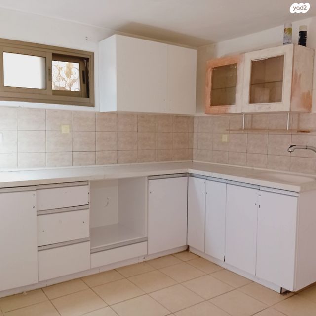 דירת גן, אורוגואי 28, קרית היובל, ירושלים