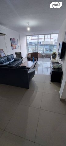 דירה, אהרונוביץ' 3, פועלים א, כפר סבא