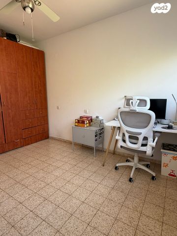 דירה, אליעזר הופיין 25, מרכז, קרית עבודה, חולון