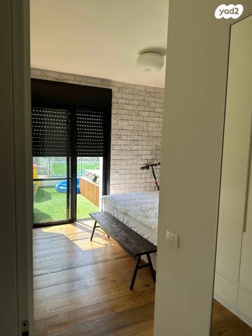 מאיר יערי 20