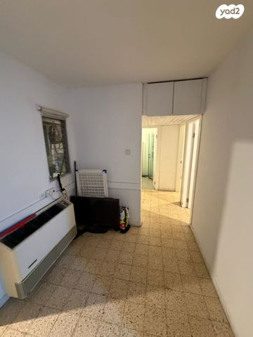 דירה, דרך בן גוריון 37, אבן גבירול, רחובות