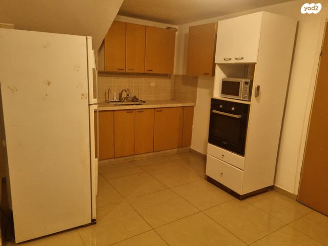 יחידת דיור, הגורן 17, קציר, קציר