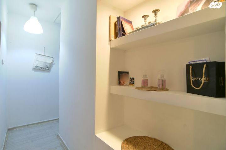 דירה, התות 1, תל עדשים, תל עדשים