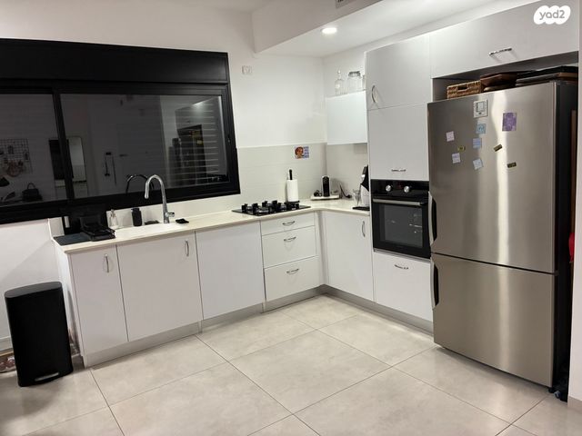 דירה, שדרות מוריה 26, מרכז הכרמל, חיפה