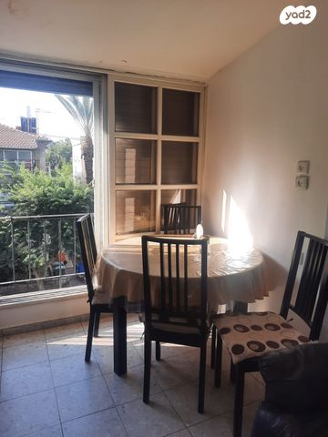 דירה, הרא"ה 57, שכונת הלל, רמת גן