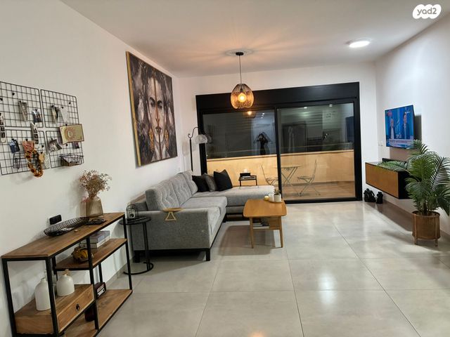 דירה, שדרות מוריה 26, מרכז הכרמל, חיפה