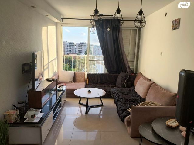 דירה, שדרות מונטיפיורי 18, ברנע, אשקלון