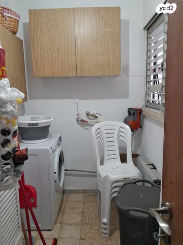 דירה, שער ציון 17, קרית שרת מערב, חולון