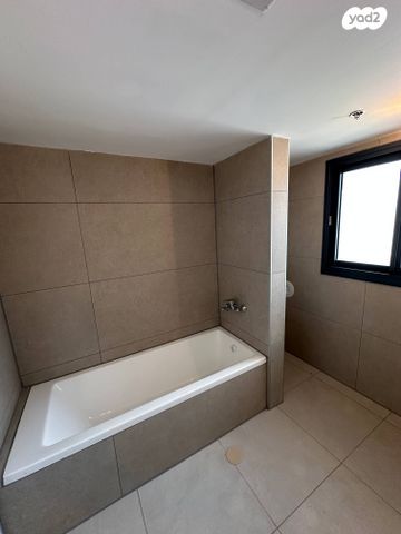 דירה, הפריגטה 19, דרום חדש, פארק הים, בת ים