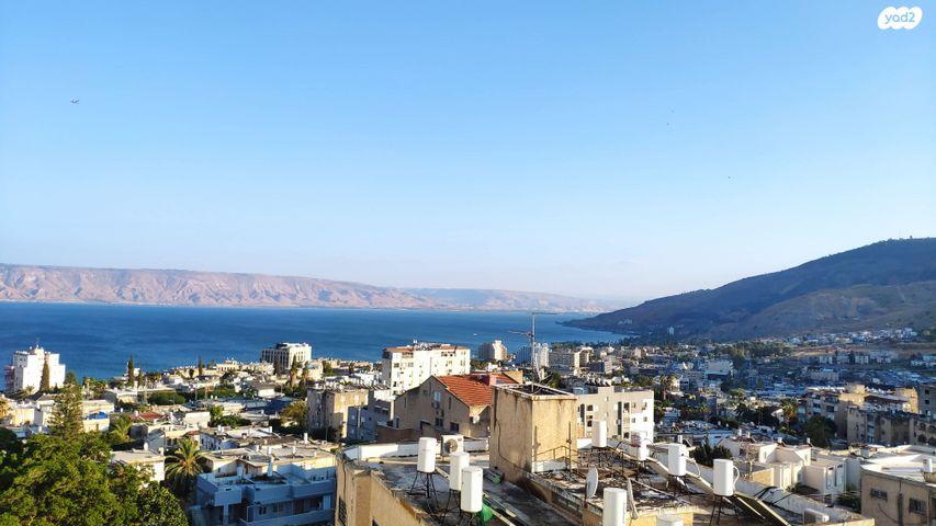 טבור הארץ 23