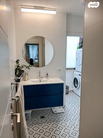 דירה, הרב הרצוג 7, תל גנים, גבעתיים