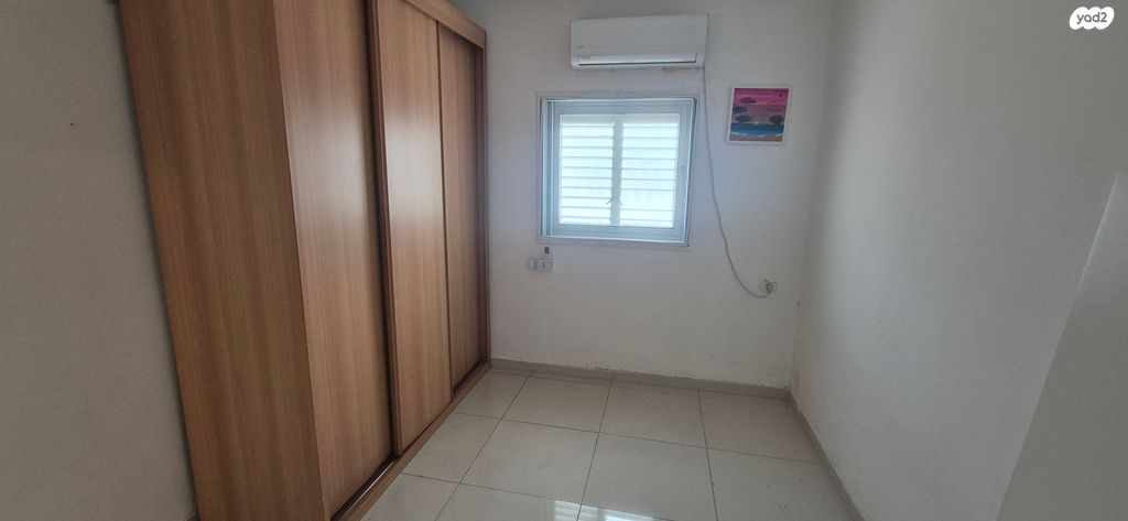 דירה, הרב יצחק הלוי 24, גרין ועם, חולון