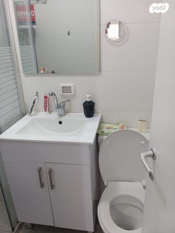 אינטרנשיונל 8