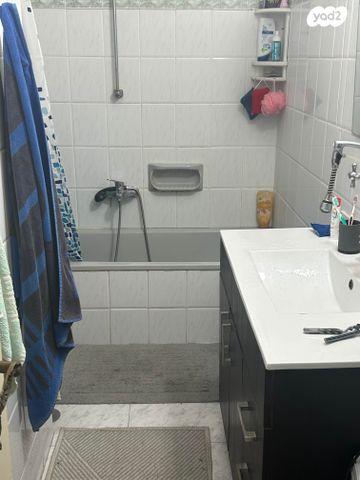 חיים משה שפירא 23