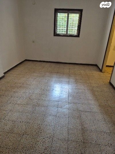 דירה, עוזיאל 141, נגבה, רמת גן