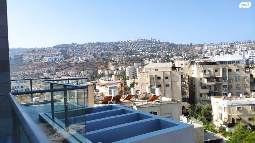 גג/ פנטהאוז, טבור הארץ 23, קרית שמואל, טבריה