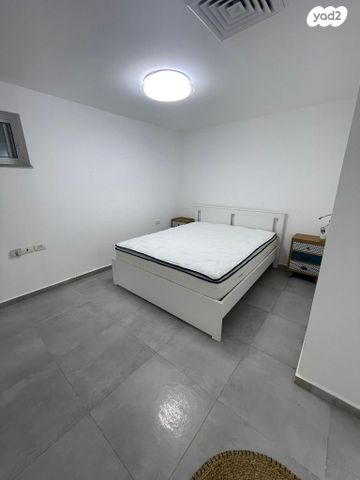 דירה, יצחק שדה 14, מרכז מזרחי, נס ציונה