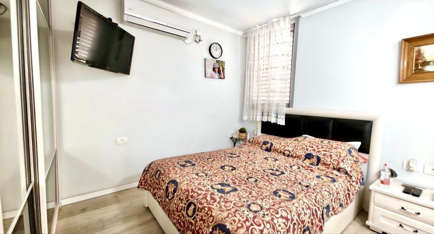 דירה, גבעת התחמושת 14, קרית שרת מערב, חולון