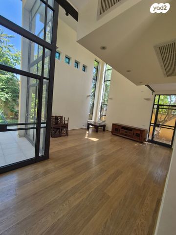 בית פרטי/ קוטג', הנרקיס 11, אלישמע, אלישמע