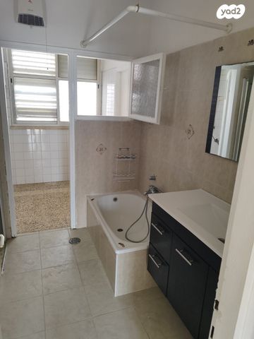 דירה, בורוכוב 11, נווה דוד רמז, רעננה