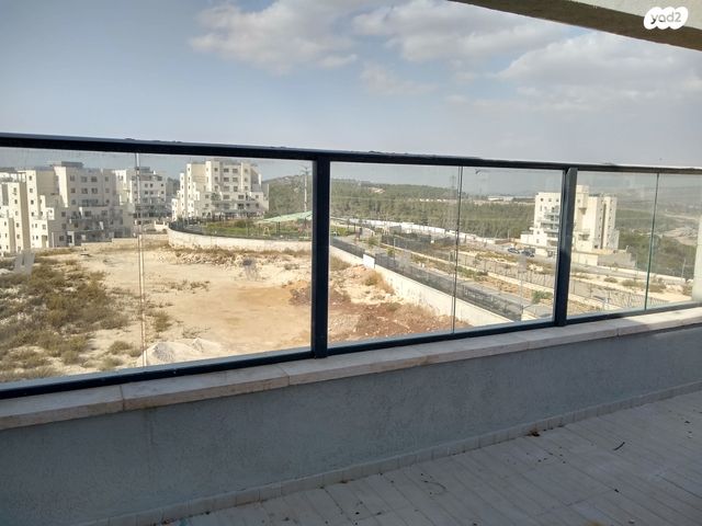גג/ פנטהאוז, רב המנונא 12, רמת עזרא / רמת בית שמש ד-2, בית שמש
