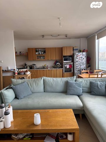 דירה, מצולות ים 30, חברת חשמל, גבעתיים