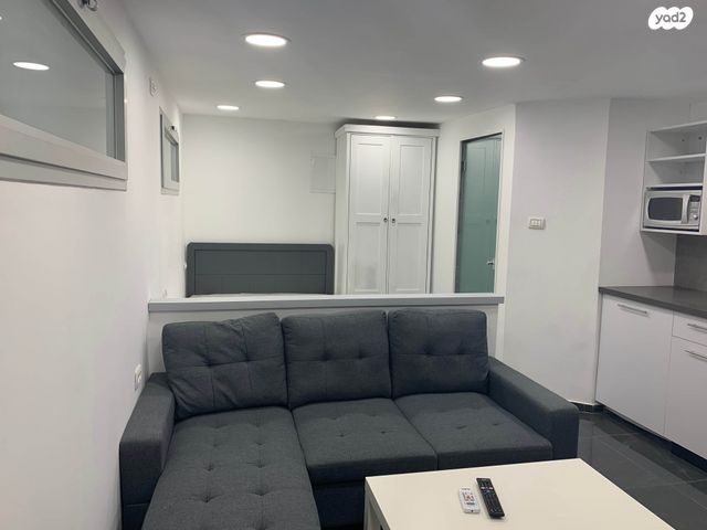 יחידת דיור, קיבוץ גלויות 65, נווה עמל, הרצליה