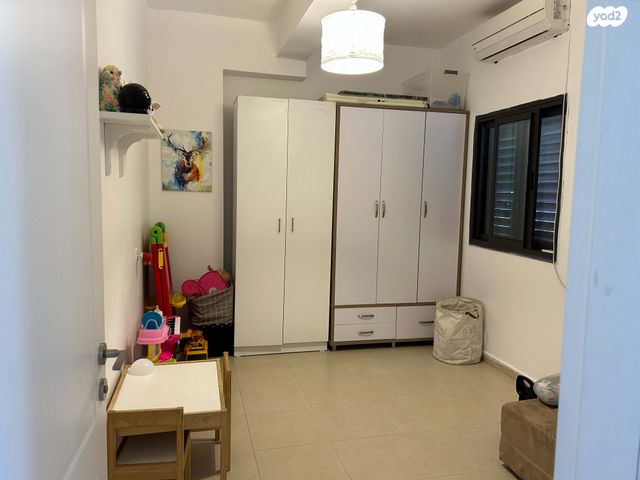 דירת גן, התאנה 30, נחם, נחם