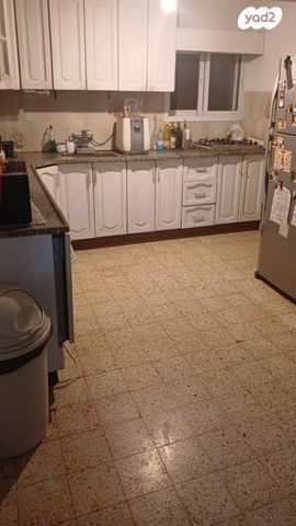 דירה, דרך בן גוריון 37, אבן גבירול, רחובות