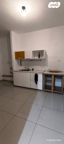 דירה, הבריכה 1, נווה שאנן, חיפה