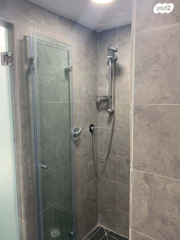 יחידת דיור, קיבוץ גלויות 65, נווה עמל, הרצליה