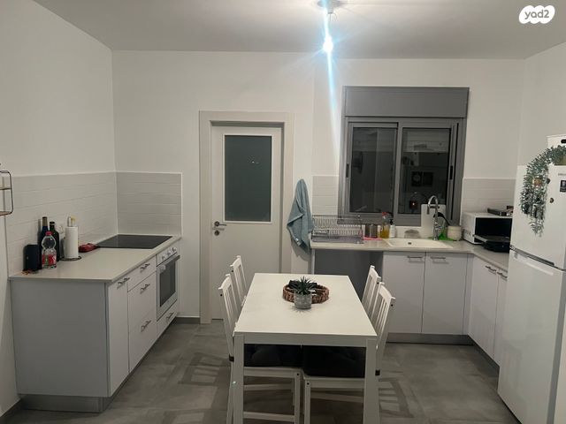 דירה, שדרות ההגשמה 11, בצוותא, חריש