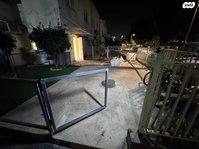 דירת גן, האיריסים 3, בני עי''ש, בני עי"ש