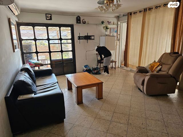 בית פרטי/ קוטג', השושנים 23, בית אליעזר, חדרה