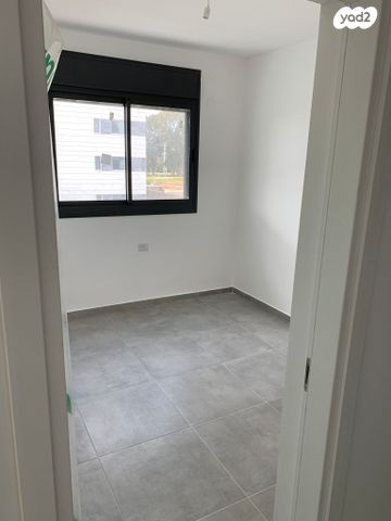 דירה, דולב 15, יצחק שמיר, נהריה