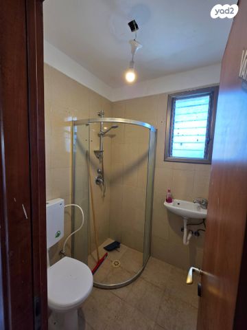 תל גיבורים 15