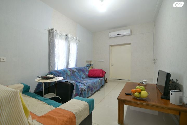 דירה, התות 1, תל עדשים, תל עדשים