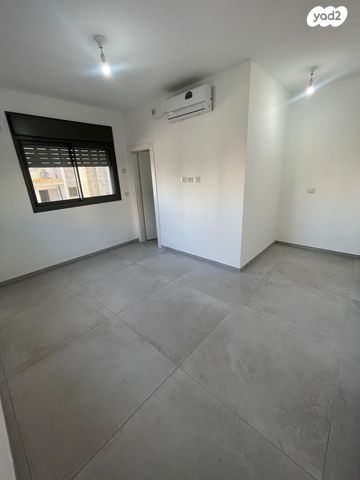 דירה, ירמיהו הלפרין 6, מרכז העיר דרום, נתניה