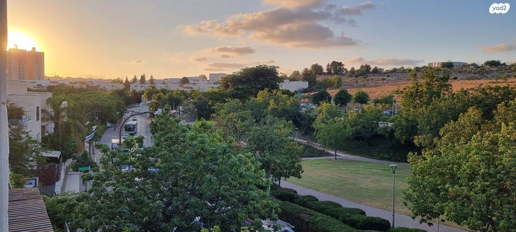 דירה, עמק דותן 37, הנחלים, מודיעין מכבים רעות