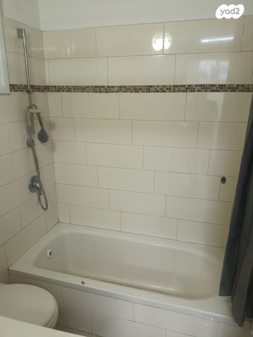 דירה, השקד 1, המכבים, גבעת זאב