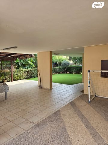 בית פרטי/ קוטג', הנרקיסים 27, נווה הפרחים, עתלית