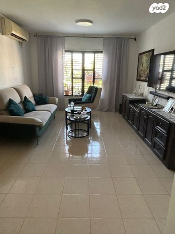 שדרות דוד רזיאל 36