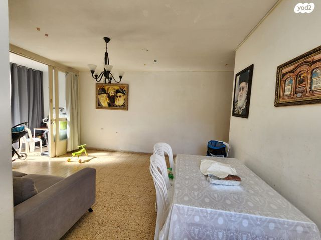 דירה, מנדלי מוכר ספרים 8, ג' / מרכז מזרח העיר, רחובות