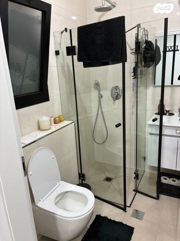 דירה, שדרות מוריה 26, מרכז הכרמל, חיפה