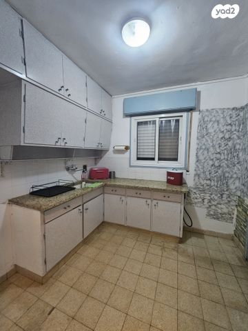 דירה, הרצל 10, מרכז העיר, קרית שמונה